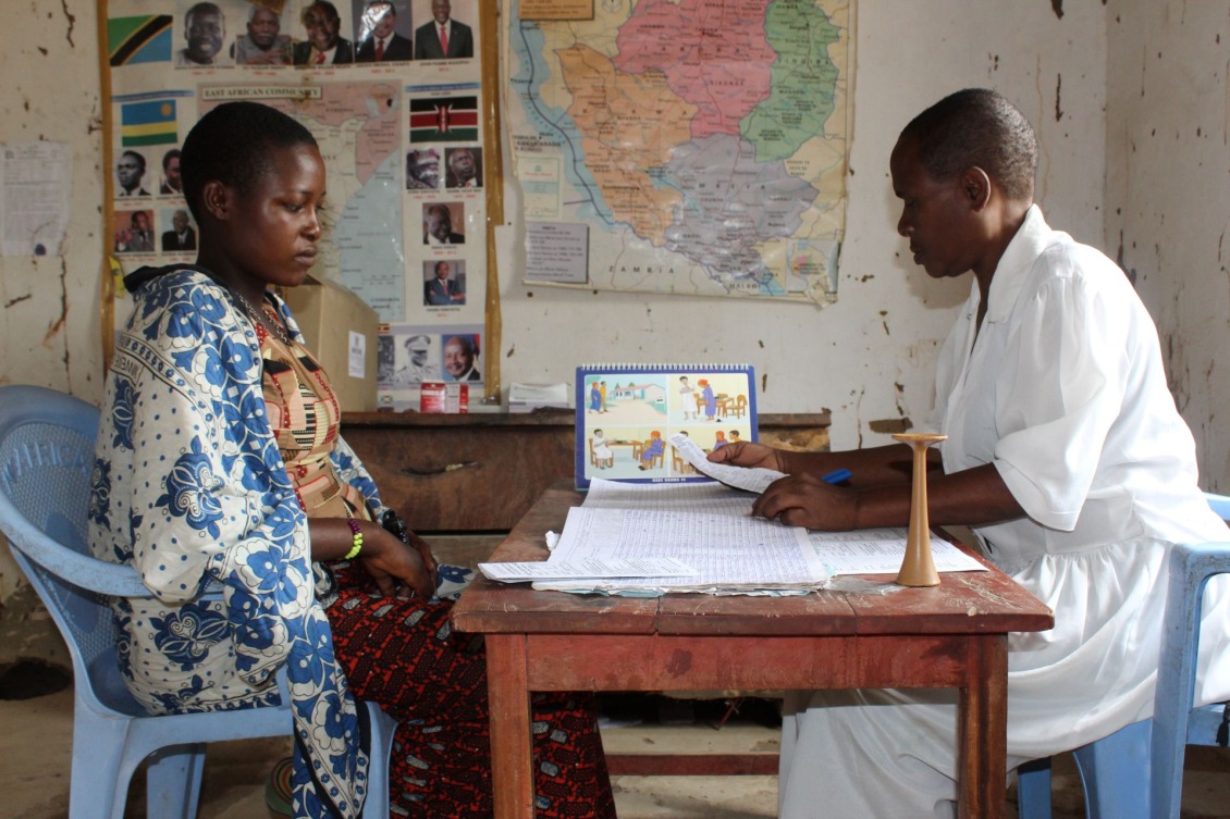 Agnes offering antenatal clinic services at Mgandu Clinic.
