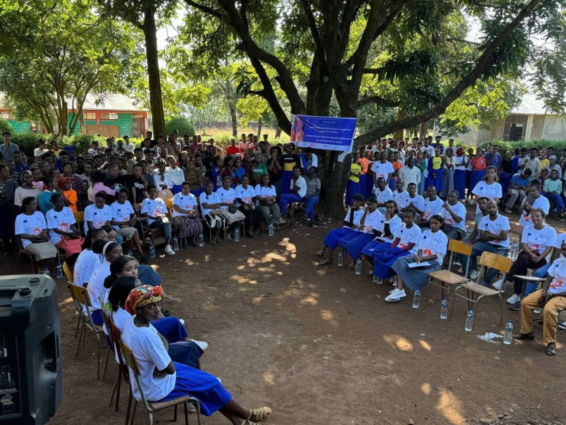 Students gather for a WASH lesson.