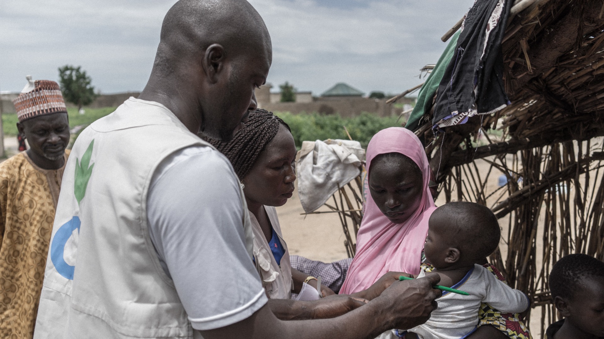 The Nigerian government declared a nutrition emergency in Borno State in early July 2016. Action Against Hunger launched a new emergency program in Monguno in Borno within weeks, reaching displaced families who had been cut off from assistance for almost two years.